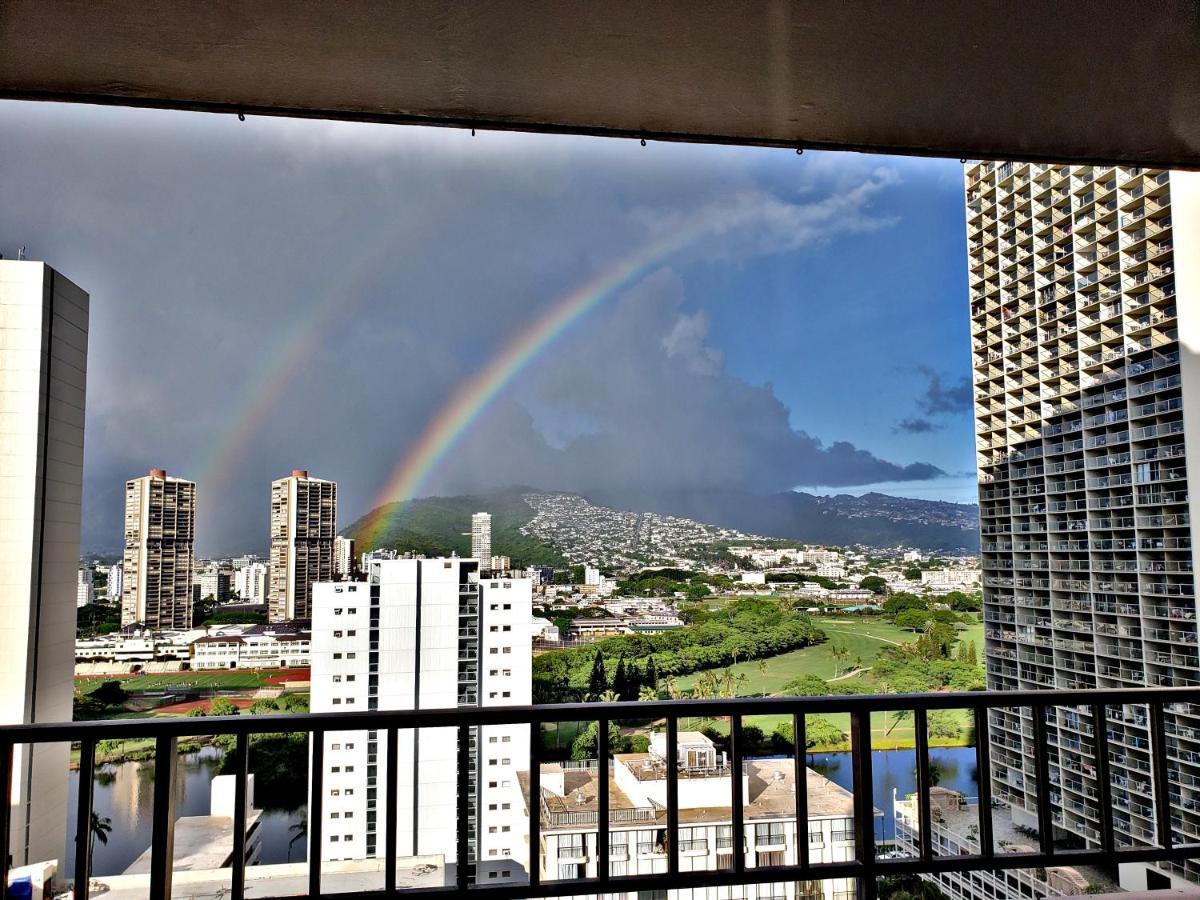 Private One Bedroom Condo, With Corporate Rental Car Savings Code Included, Free Onsite Parking Honolulu Exterior foto